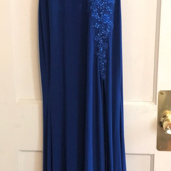 Beautiful blue prom dress - Picture 6 of 8